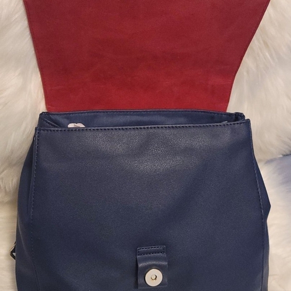 ❤NWT Wonder Woman WW84 DC/WB Mini Backpack❤ - Picture 5 of 9